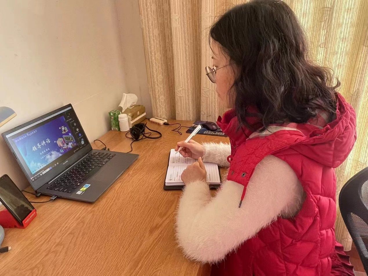 依托云端教研集智在线教学亭新中学英语教研组参加线上教学展示交流