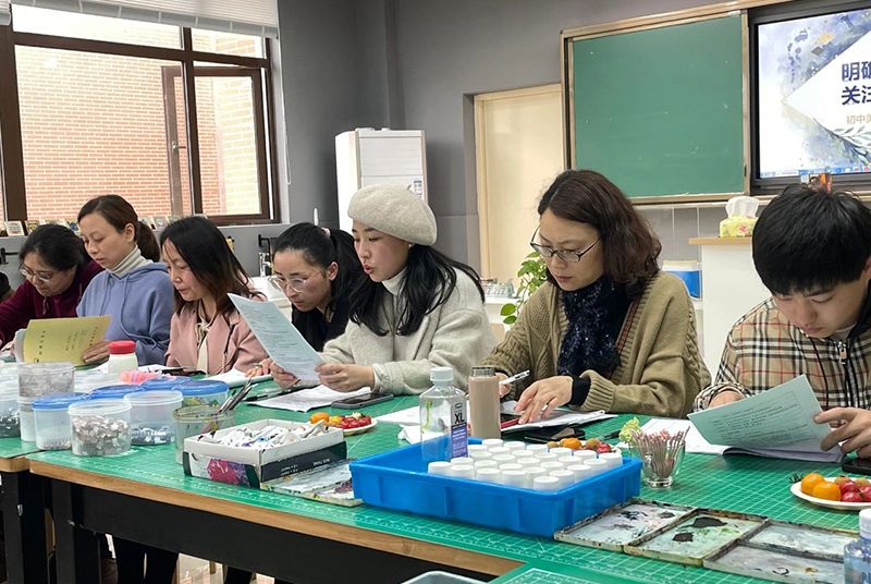 初中美术主题教研既学科培训活动在同凯中学举行
