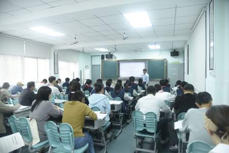 坚持素养导向 精准分析寻突破 —— 金山区G9联合学区道法学科工作室教学研讨活动圆满举行 